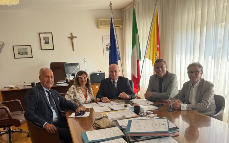 Scontro sul sit-in: per Forza Italia è campagna elettorale, il PD replica: “Proseguirà”