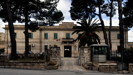 Ragusa, agente aggredito in carcere: il sindacato denuncia sovraffollamento e carenza di personale